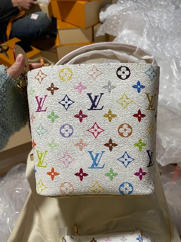 LV Bags order photos第 32 张实拍